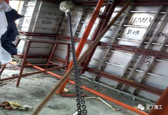 铝合金模板和木模施工有何不同?看完这套铝模施工全套流雷火电竞程就懂了(图5) 铝合金模板和木模施工有何不同?看完这套铝模施工全套流雷火电竞程就懂了(图5)
