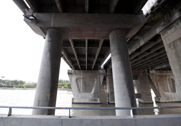 今天淮雷火电竞安运河大桥建成通车!(图4) 今天淮雷火电竞安运河大桥建成通车!(图4)