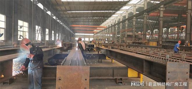 钢结构建筑:稳固轻盈的未来图景与雷火电竞绿色可持续之途(图1) 钢结构建筑:稳固轻盈的未来图景与雷火电竞绿色可持续之途(图1)