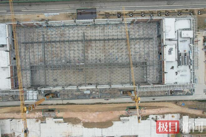 沿江高铁天门北站项目钢结构屋面完成提升雷火电竞(图2) 沿江高铁天门北站项目钢结构屋面完成提升雷火电竞(图2)